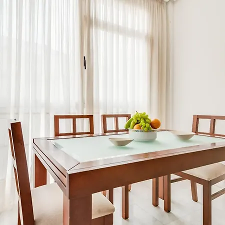 Home2book Comfy Center Triana Apartment
